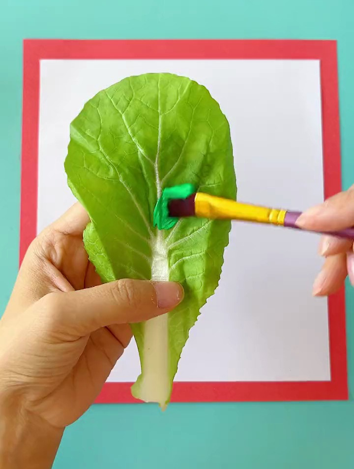 幼儿园小班可以完成的新年创意画,白菜“百财”,带着宝贝试试吧
