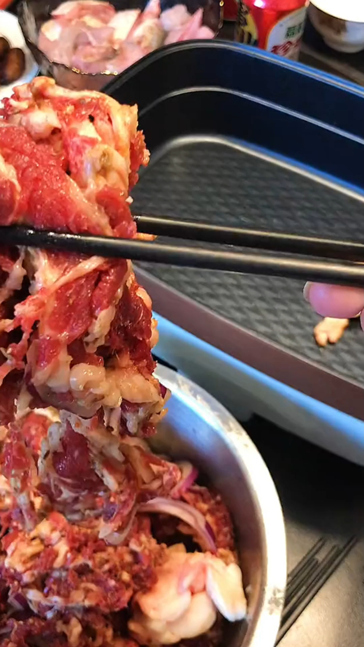 烤肉选哪个部位最好吃?小伙买了10斤牛肉亲测!整得快破产了