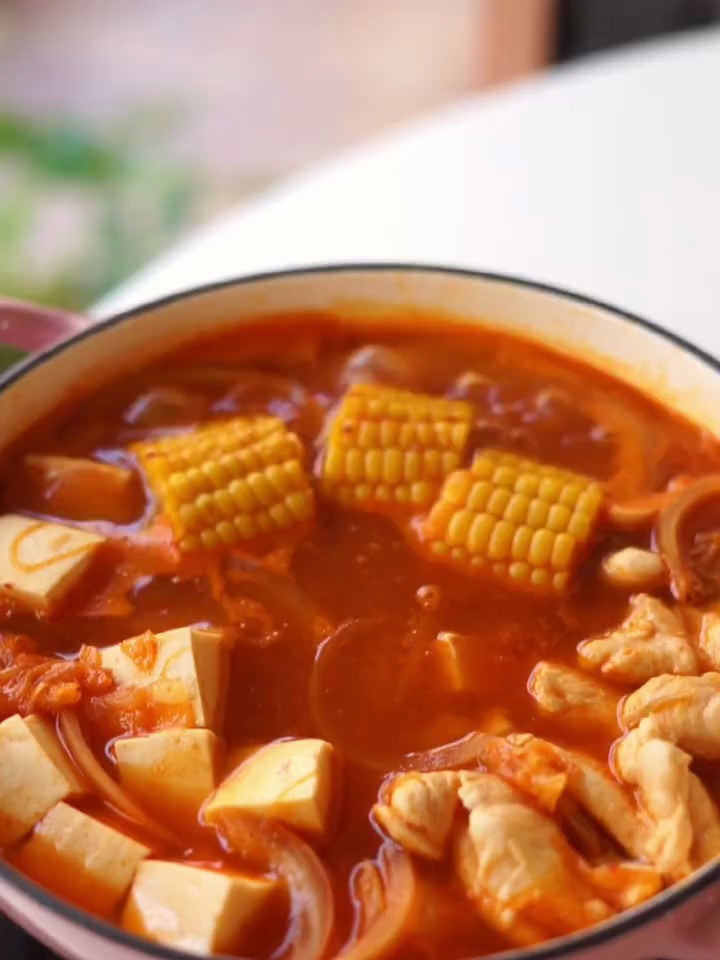 秋冬减脂餐,泡菜鸡肉豆腐汤,香辣低卡!