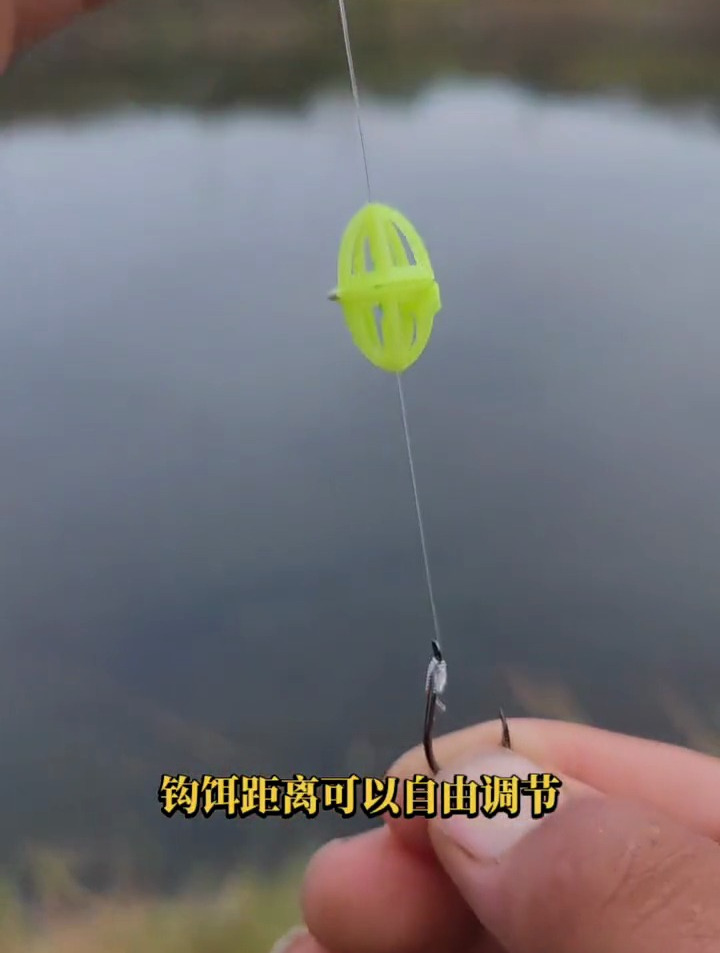 鲢鳙是滤食性鱼类,钩饵分离,双钩更容易中双尾鲢鳙