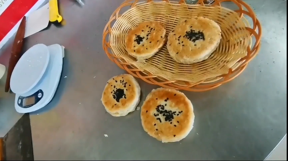 板栗饼加盟配方精准是好吃的原因