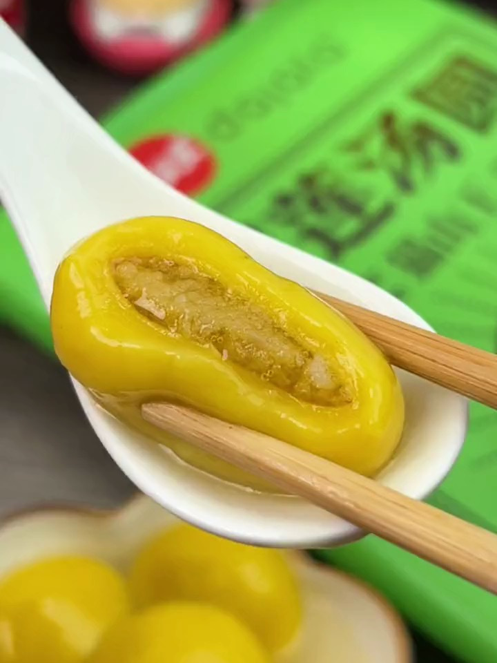 榴莲味的汤圆,里面都是真实馅料,爱吃榴莲味的姐妹