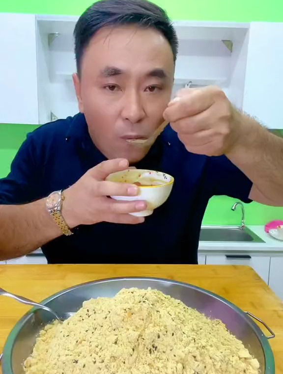 天气冷了 学会怎么做油炒面 在家里啥时候想吃啥时候做