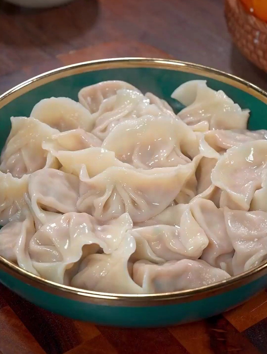 猪肉白菜馅饺子的家常做法,鲜美多汁,特别好吃