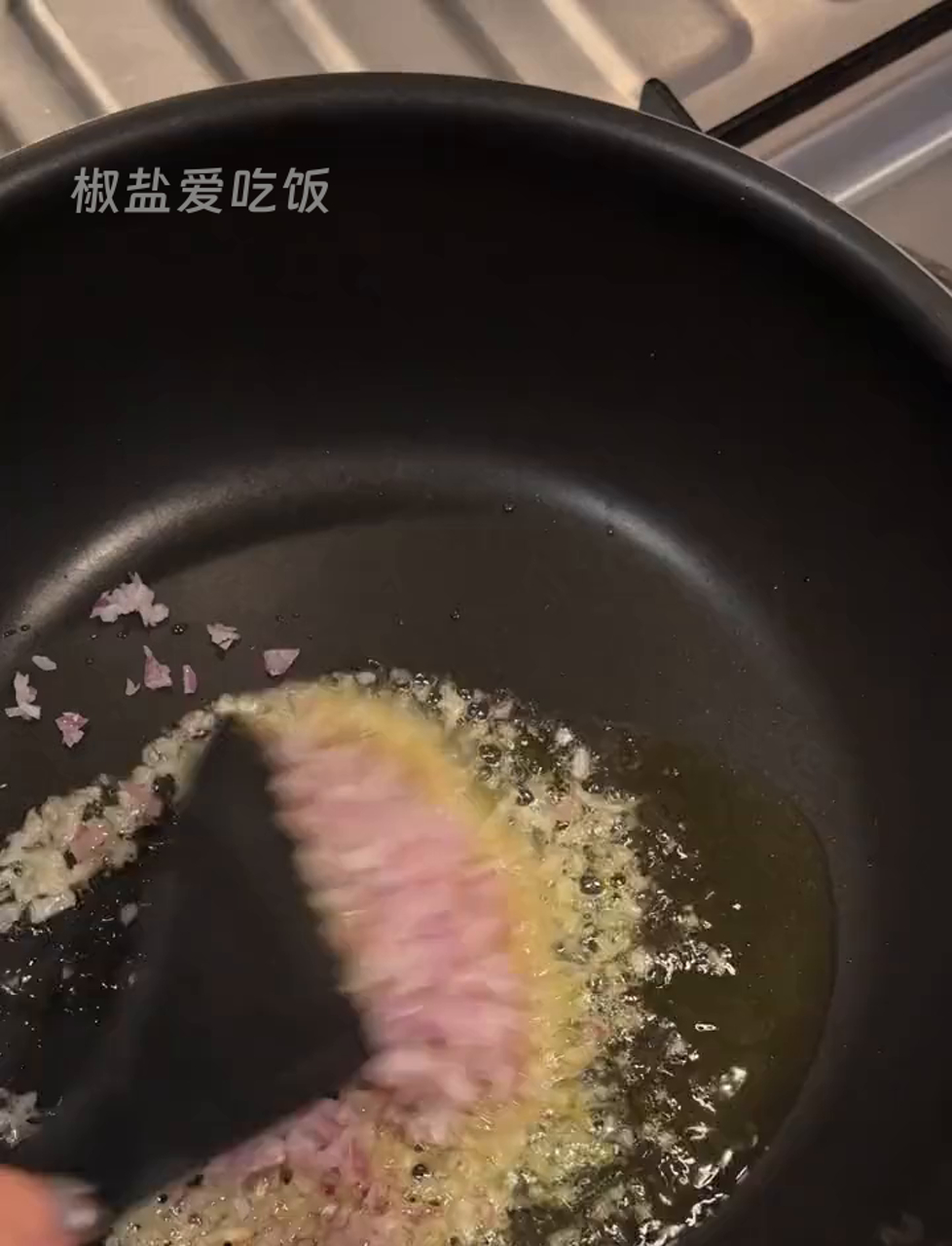 砂锅海鲜饭和辣咖喱炒肉,超赞!