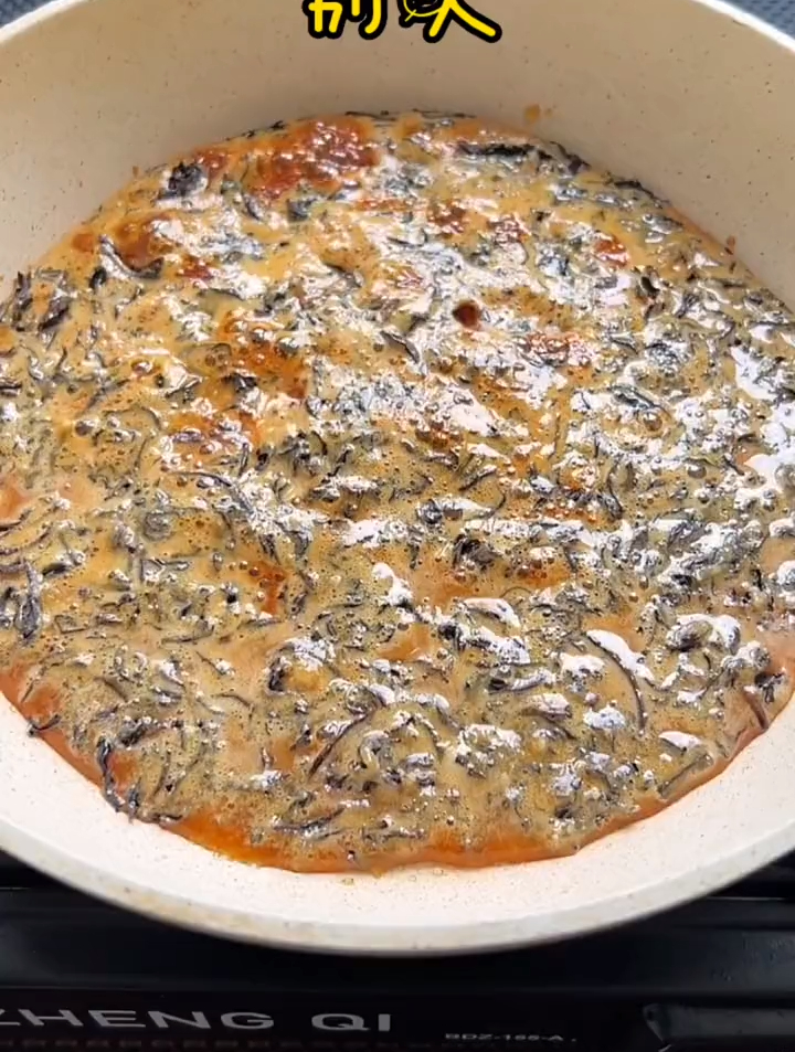 跟着大厨学做奶茶店的招牌-黑钻奶茶做法原来这么简单