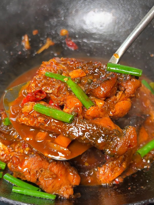 厨师长教你鱼肉最好吃的家常做法,步骤详细,香辣入味下酒又下饭