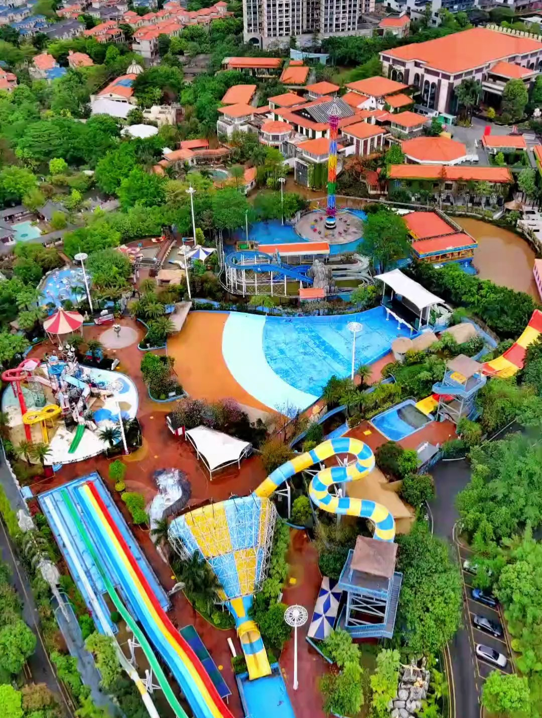 你来过吗,有鱼疗温泉哦,就在河源客天下旅游度假区