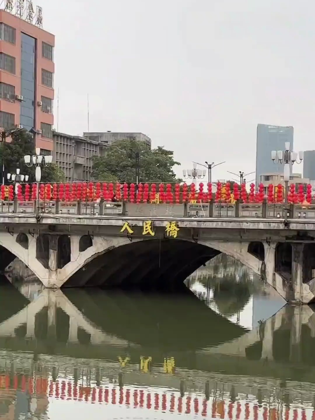 回汕头路上经过陆丰,顺路过来开吃