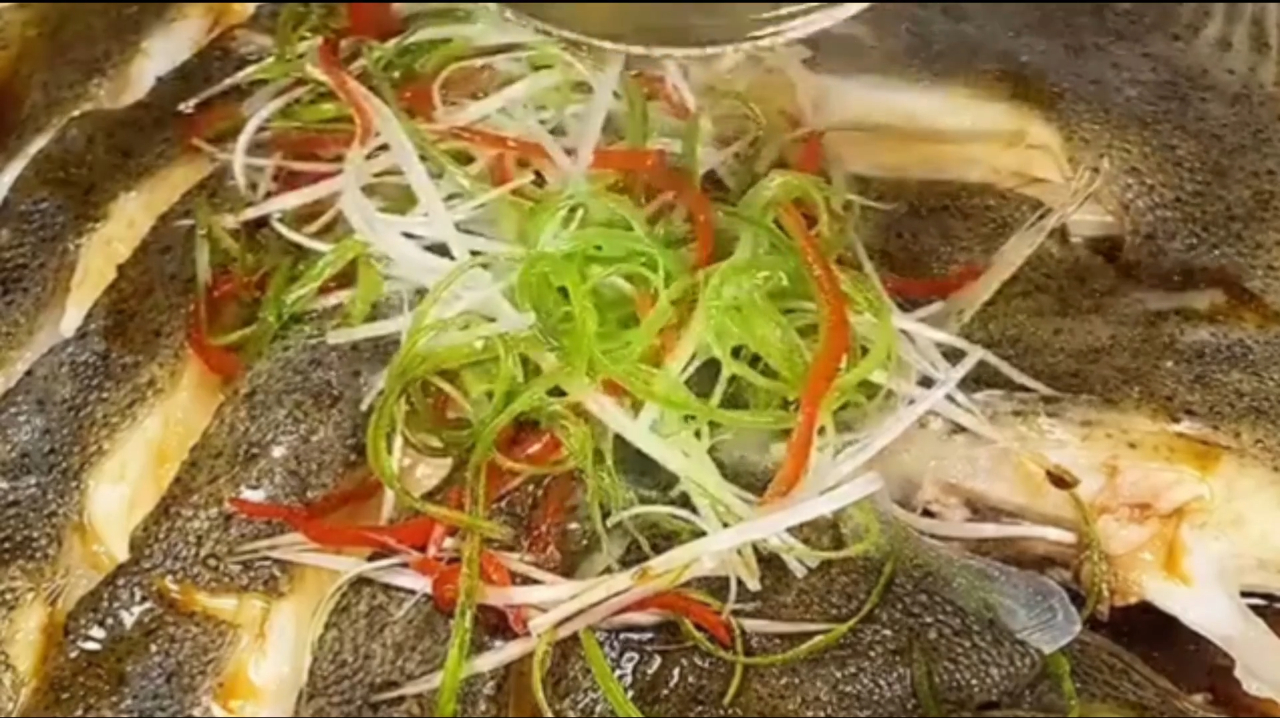 东北新三鲜,清蒸多宝鱼,在家让你做出大厨级的多宝鱼