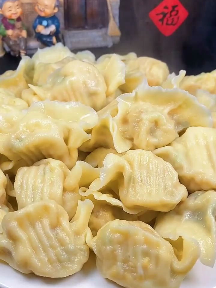 “酸菜鸡蛋水饺”竟然比猪肉酸菜还要好吃