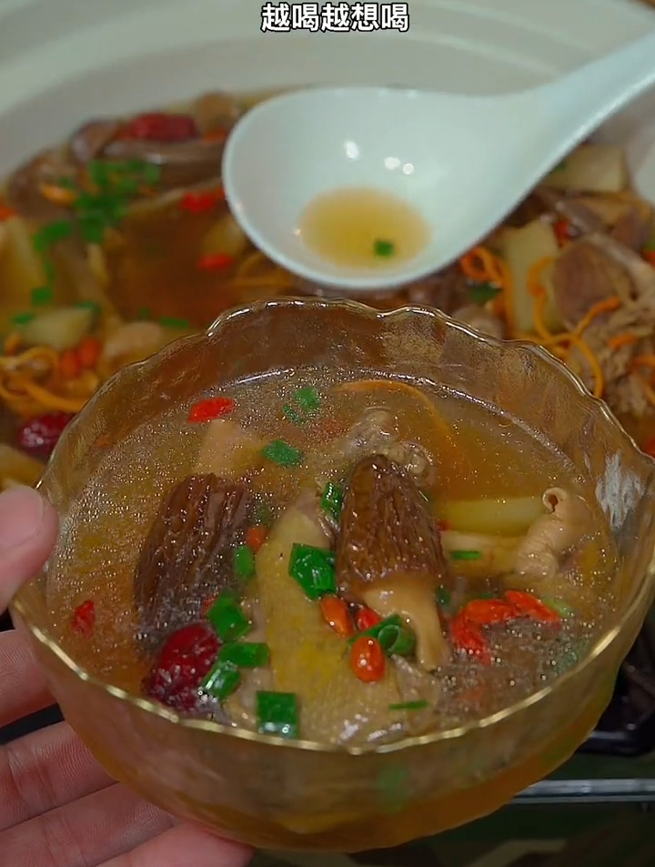 炖鸽子汤方法,鲜甜好喝