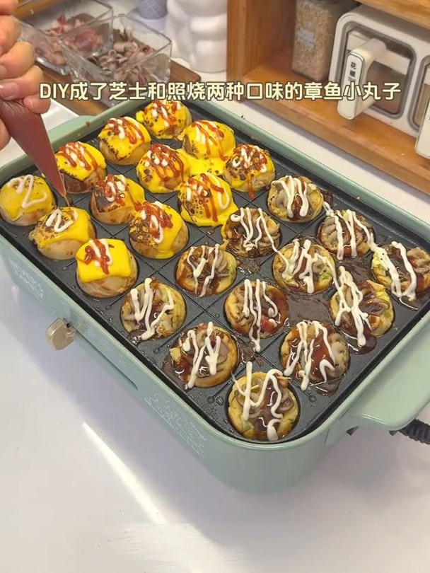 勤劳的董师傅今天又去投喂闺蜜下午茶啦～