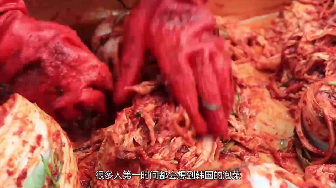 韩国人吃烤肉喜欢配上生菜,有何特殊讲究?直接吃它不香吗?