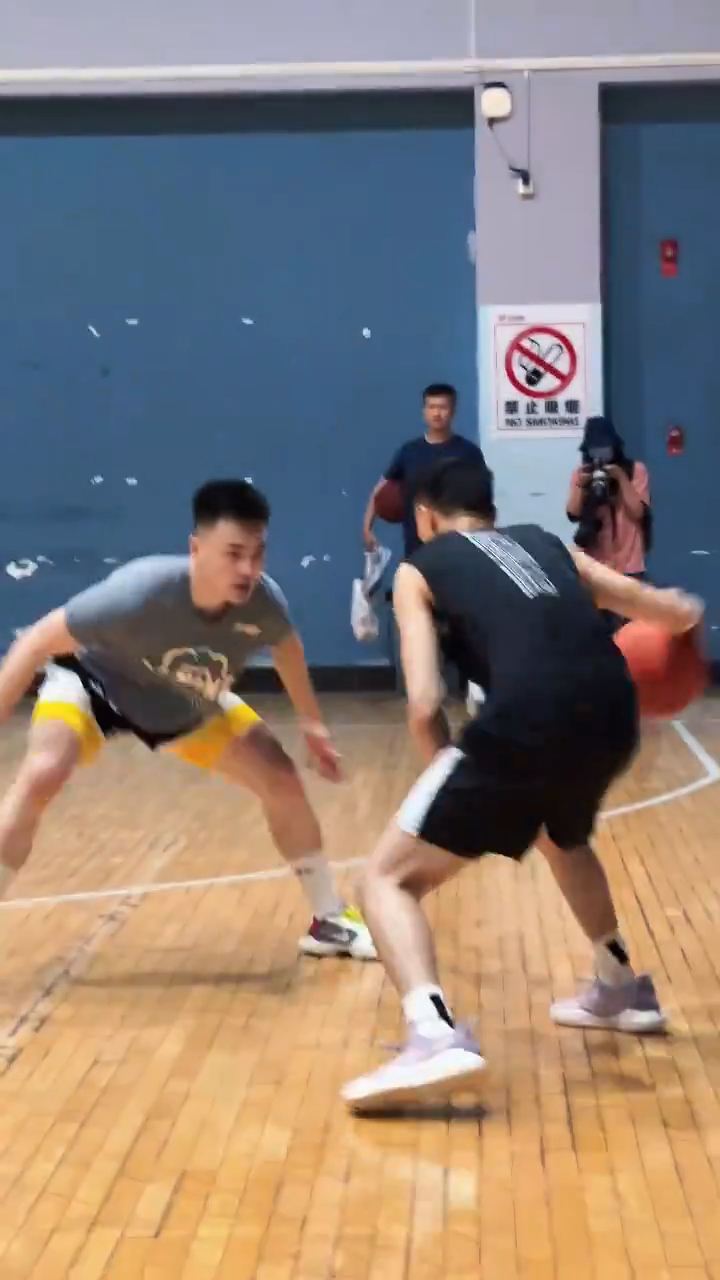 缺点就是太快了!汤杰休赛期训练集锦!下赛季的他将会表现如何?