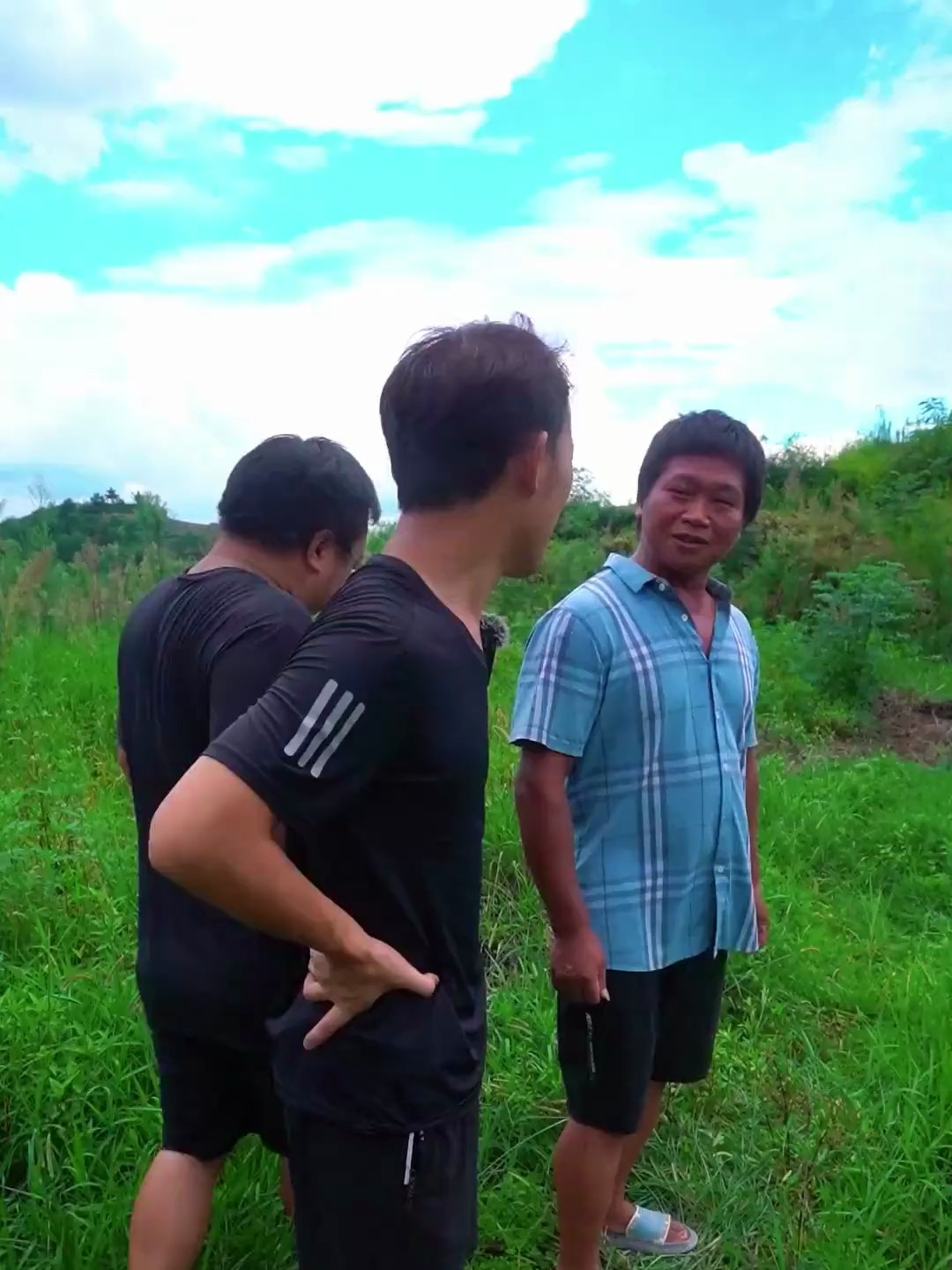 四条腿的鱼长什么样,塘主找到小白说他塘里……