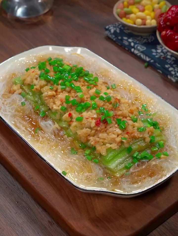 百吃不厌的蒜蓉蒸丝瓜