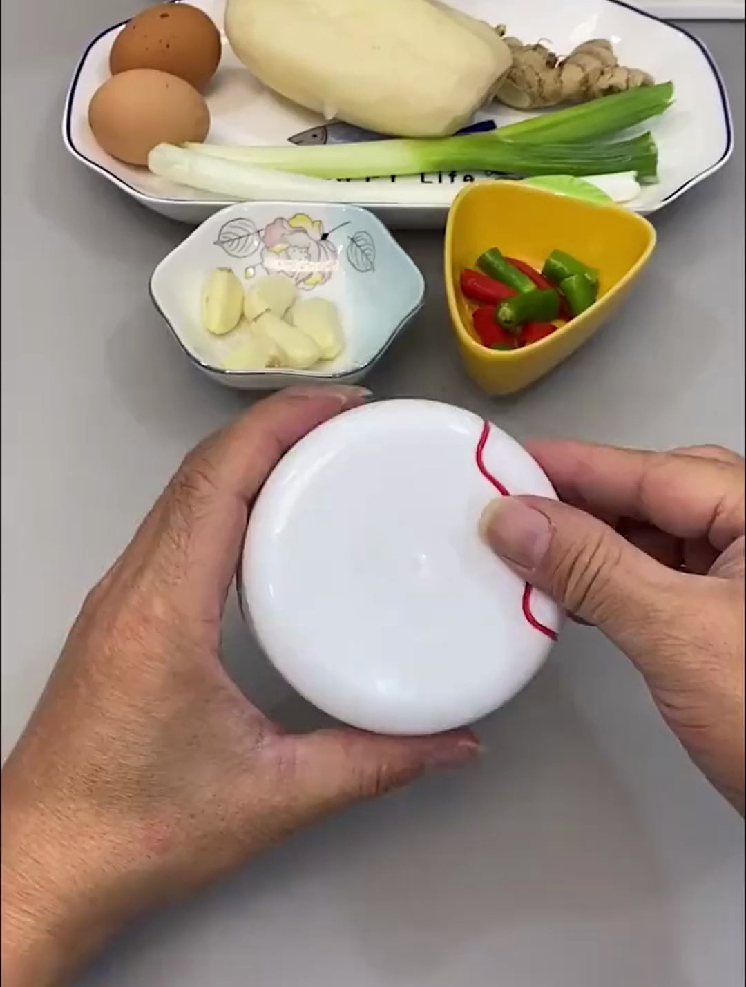 手动拉蒜器厨房家用捣压蒜泥神器洋葱姜蓉切搅碎绞肉机器拉绳新款