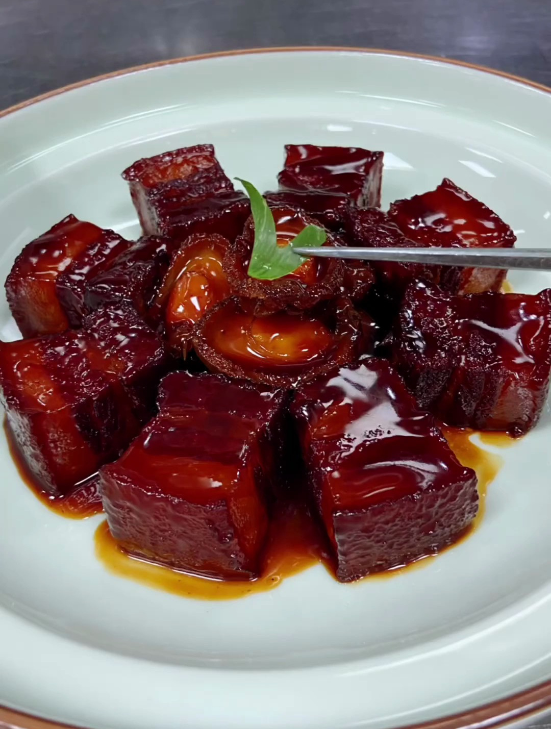 酒店鲍鱼红烧肉的详细做法
