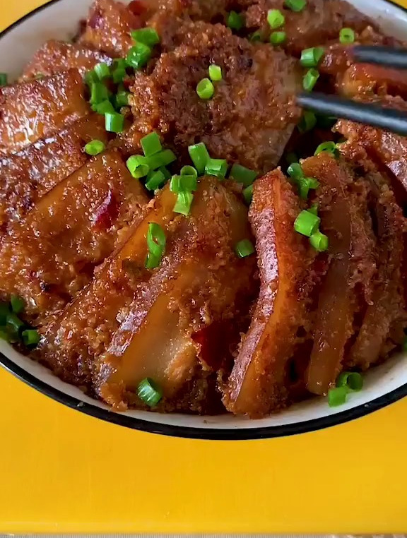 粉蒸肉的家常做法,入口既化
