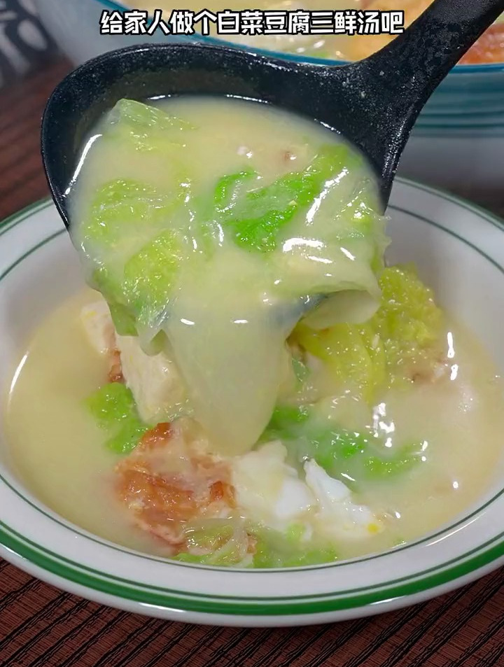 秋冬季必喝的白菜煎蛋汤