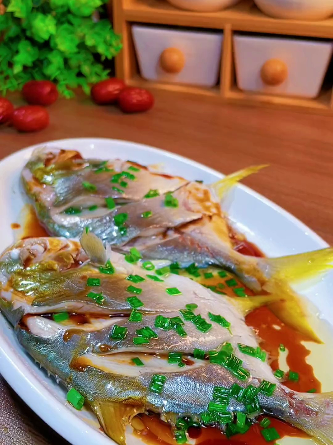 超级鲜美的清蒸鲳鱼,绝对不可错过呦