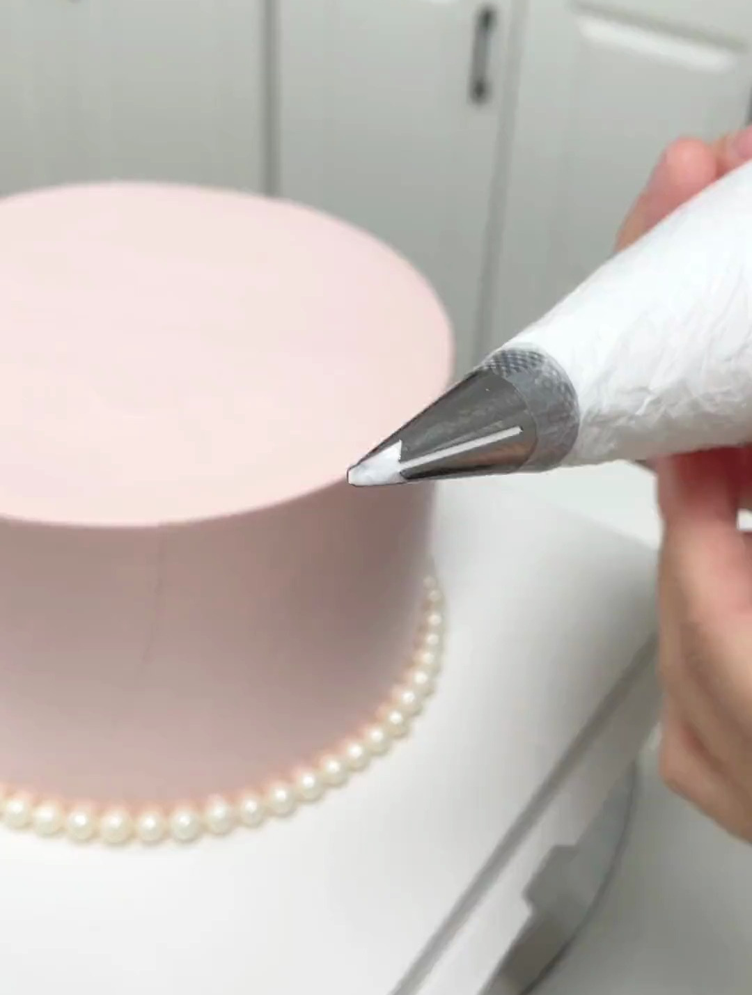 私房蛋糕裱花嘴教程:070裙边花嘴详细教学