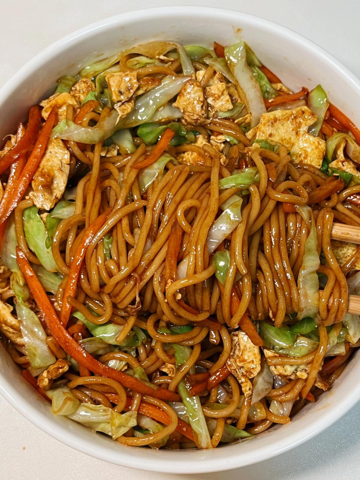 一定要试试这个炒面!真的太香了!好吃到舔盘子!