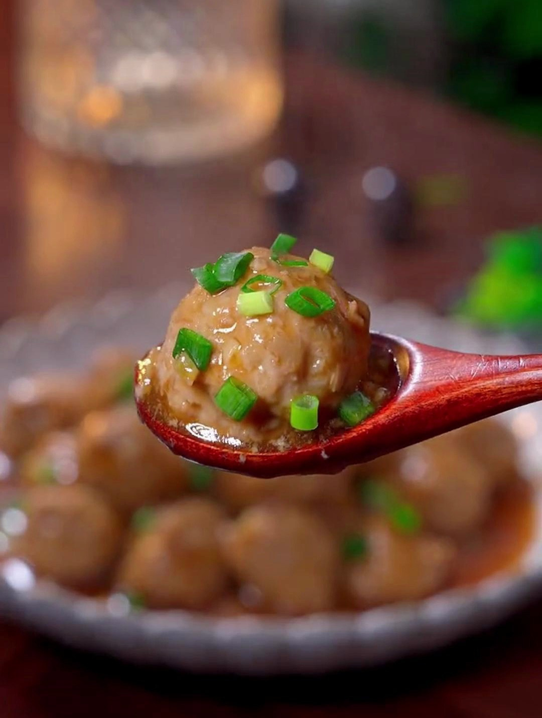 用莲藕做一道拿手好菜,寓意合家团圆