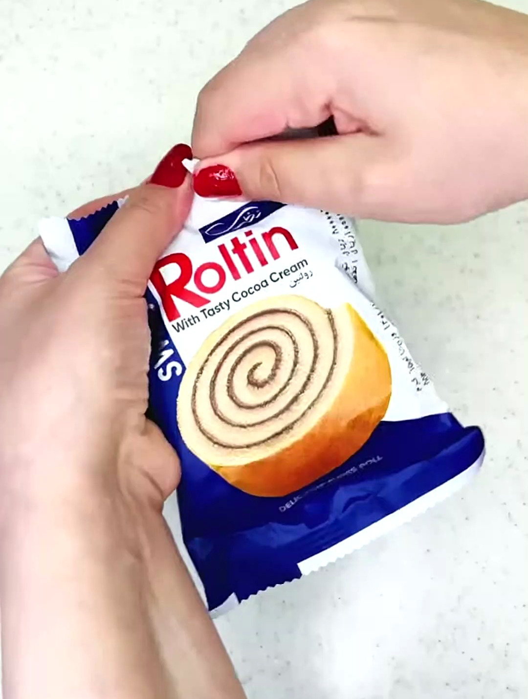 ASMR:装满夹心蛋糕的拼盘