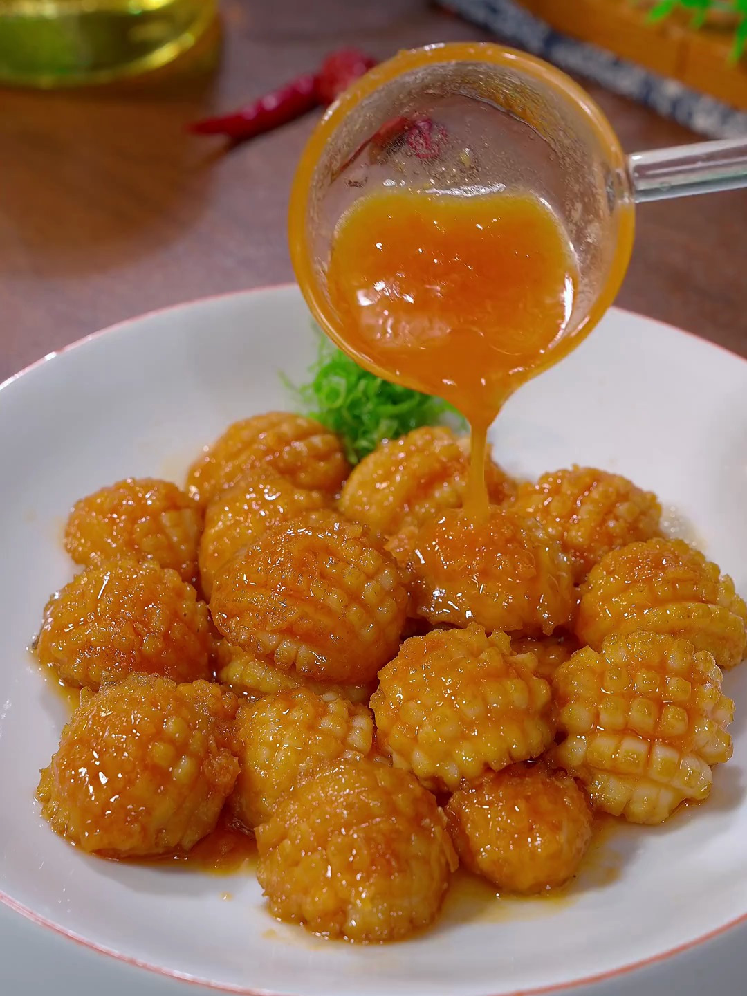 饭店里卖198的咸蛋黄焗鲍鱼,其实在家也能轻松完成