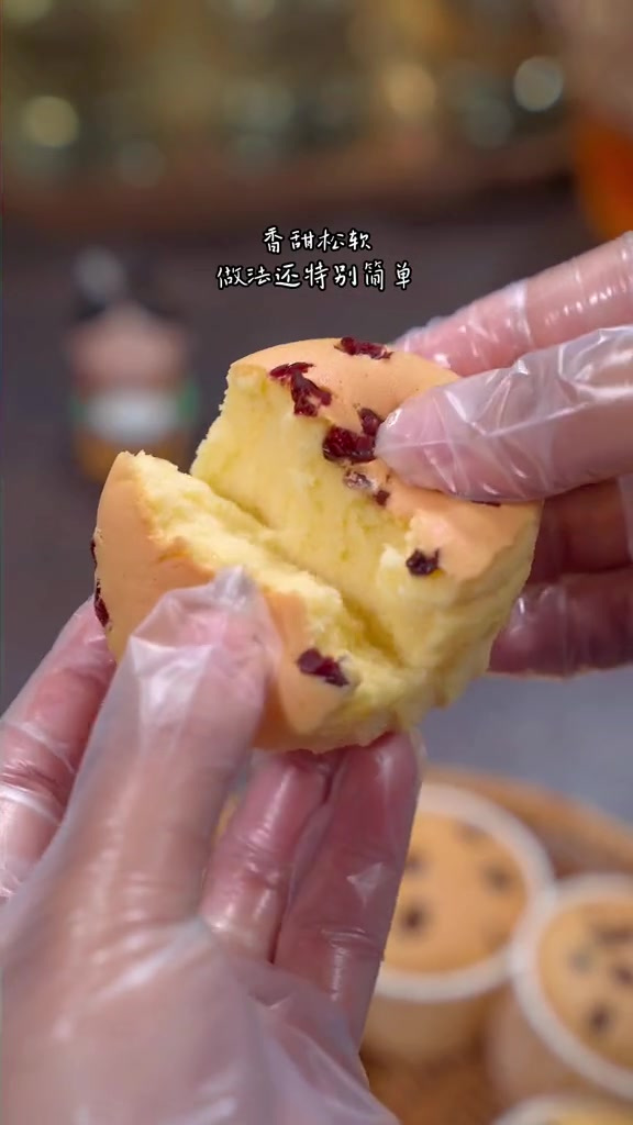 香甜松软 入口细腻的蔓越莓纸杯蛋糕一定不要错过