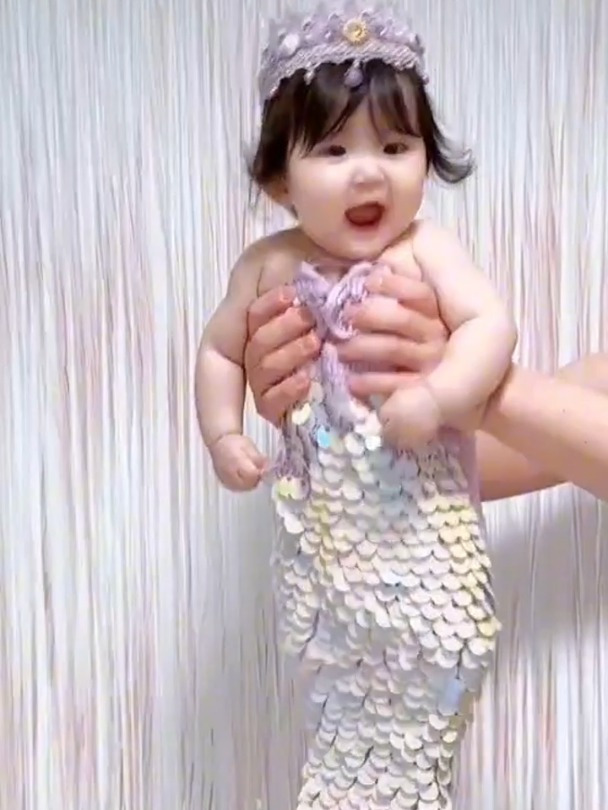 哈哈哈 小美人鱼 太可爱了