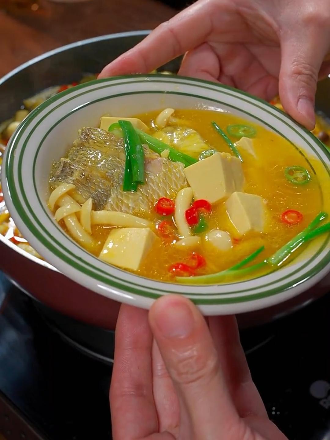 这样做的酸汤鲈鱼酸辣开胃