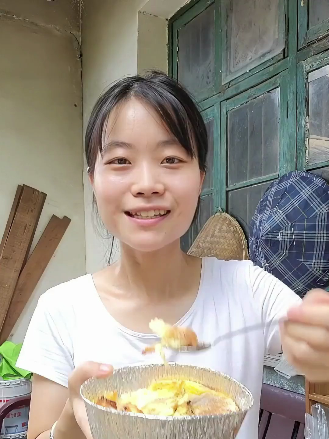 无油低卡的面包布丁,1次就成功,家里再也不会有吃不完的面包啦