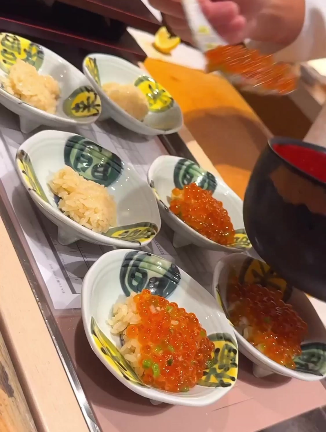 性价比最高的寿司!中脂金枪鱼、海胆、鲑鱼子、鲍鱼等25道菜品