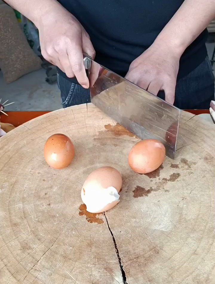 花式刀工雕刻熟鸡蛋