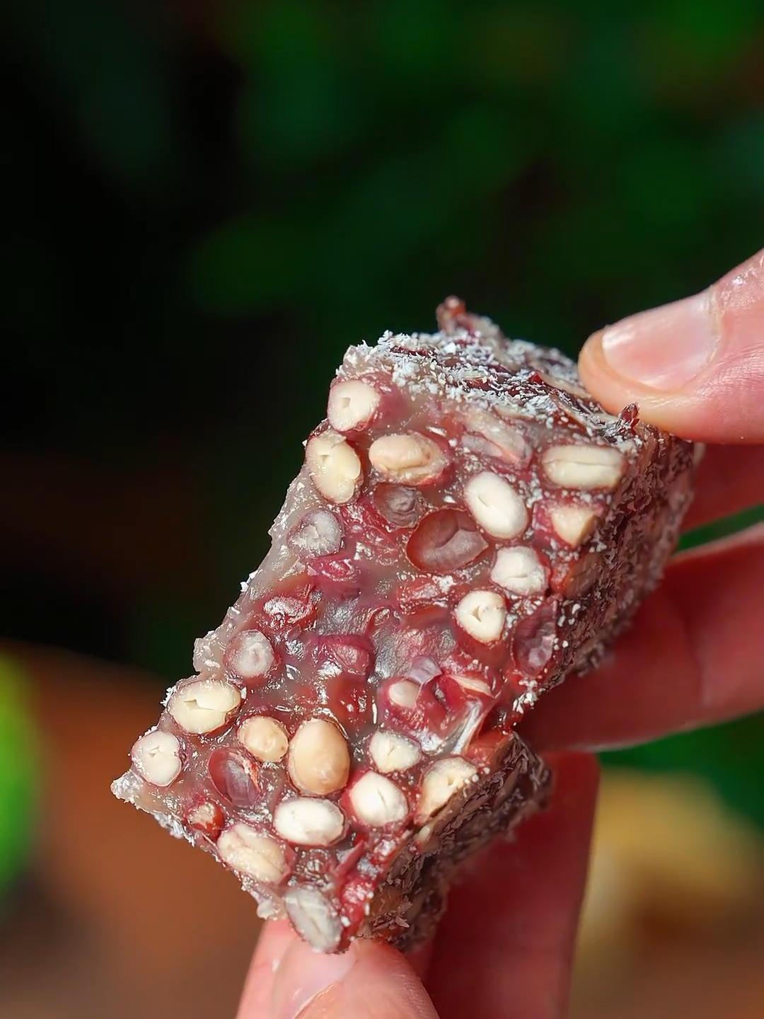 一道软糯香甜的红豆凉糕就做好了