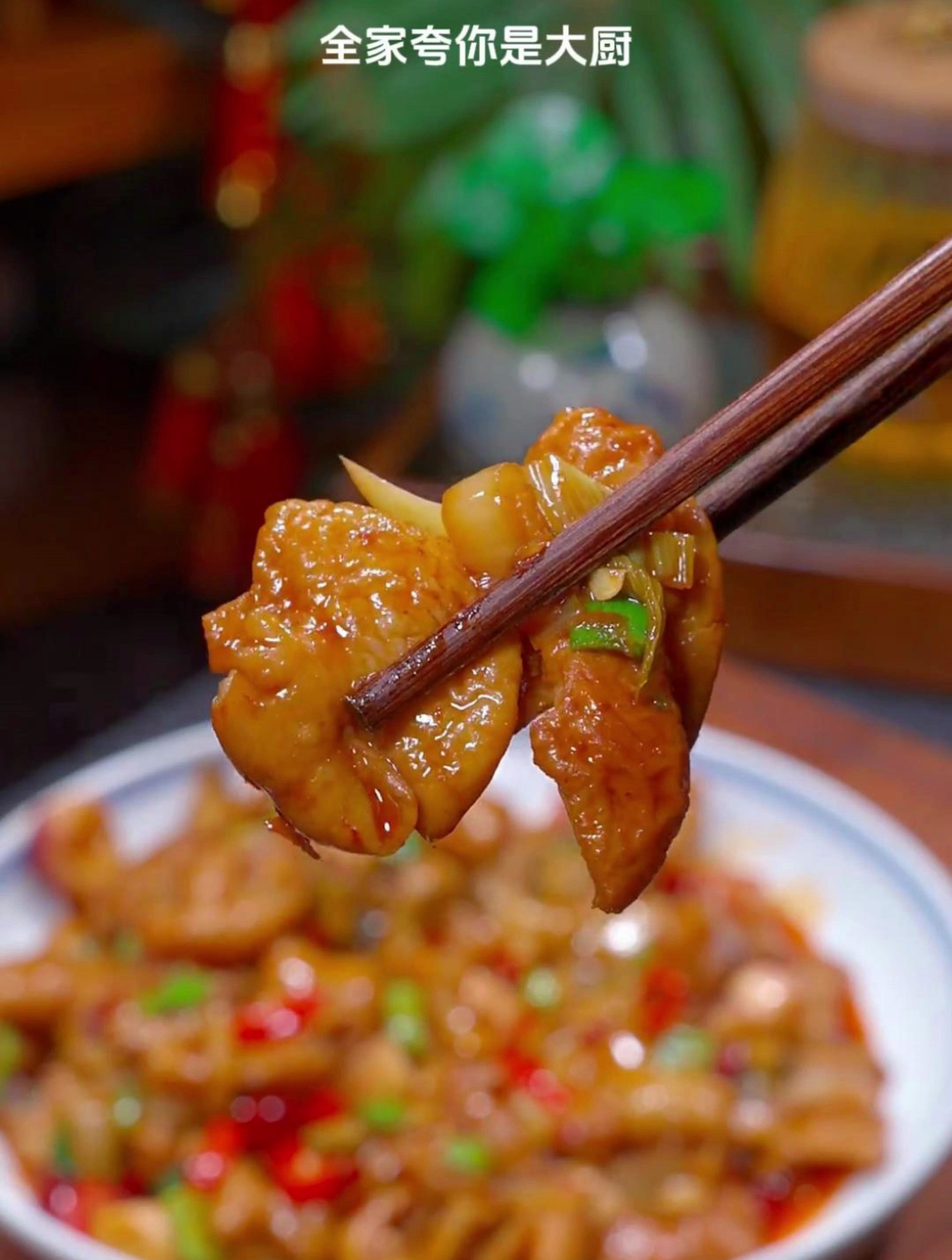 这样做的咸菜炒肥肠,香辣脆爽