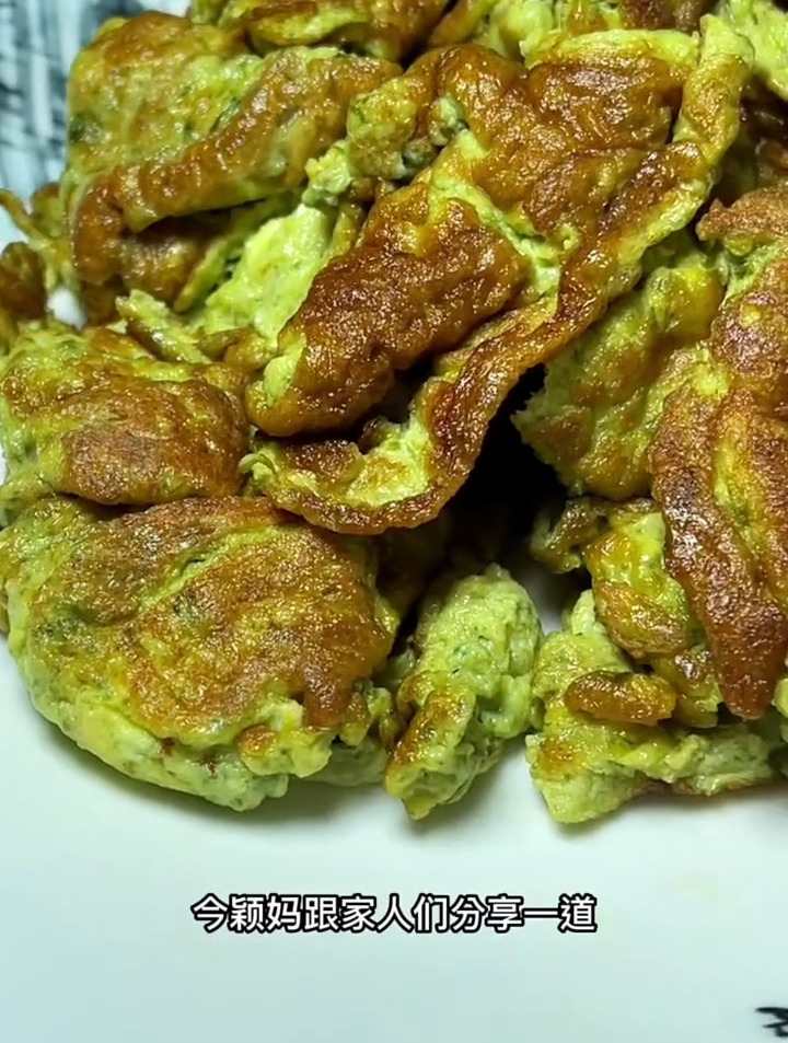 韭菜花酱炒鸡蛋,做法简单味道鲜美,家人们一定要做一次尝尝