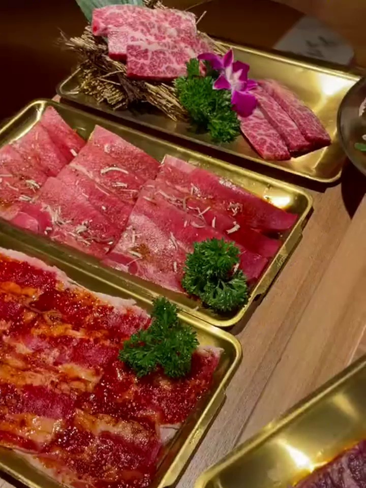 烤肉店里还能烤饺子?