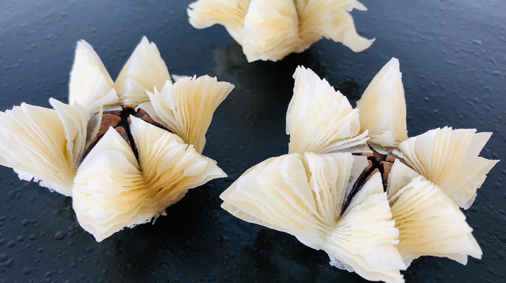 手把手教你做荷花酥,步骤做法详细讲解,3分钟学会,出锅真漂亮