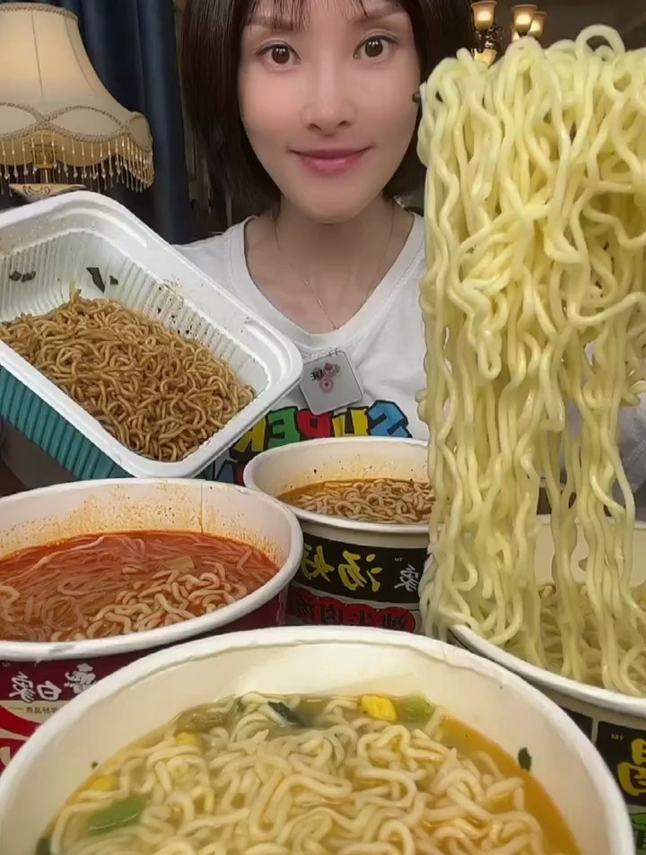 沉浸式吃各种白象系列方便面!