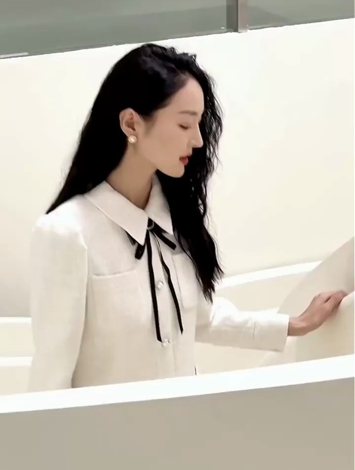 女士连衣裙秋季新款法式时尚优雅气质裙子