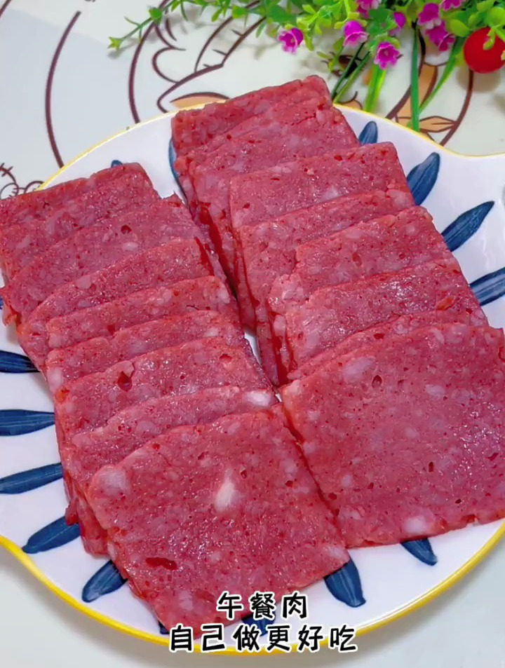 午餐肉的家庭简单做法,自己做干净卫生,孩子吃着更放心