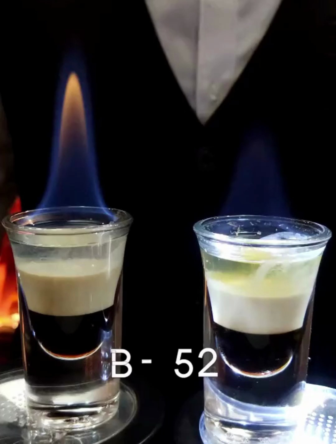 调酒师B52轰炸机鸡尾酒两杯有什么不一样?