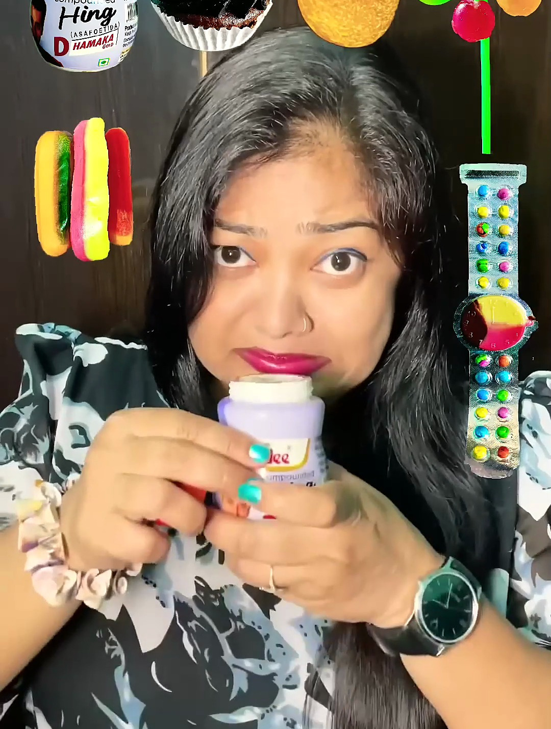 表情包美食ASMR:吃汉堡包橡皮糖和黑奶油蛋糕