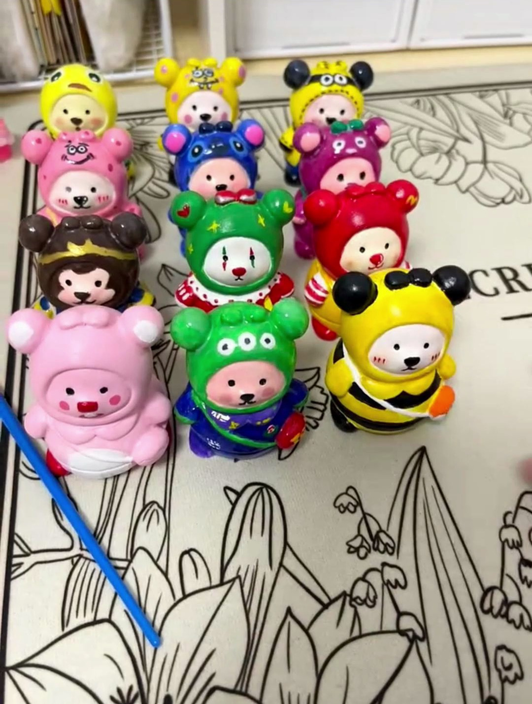 终于把这些石膏娃娃画好了