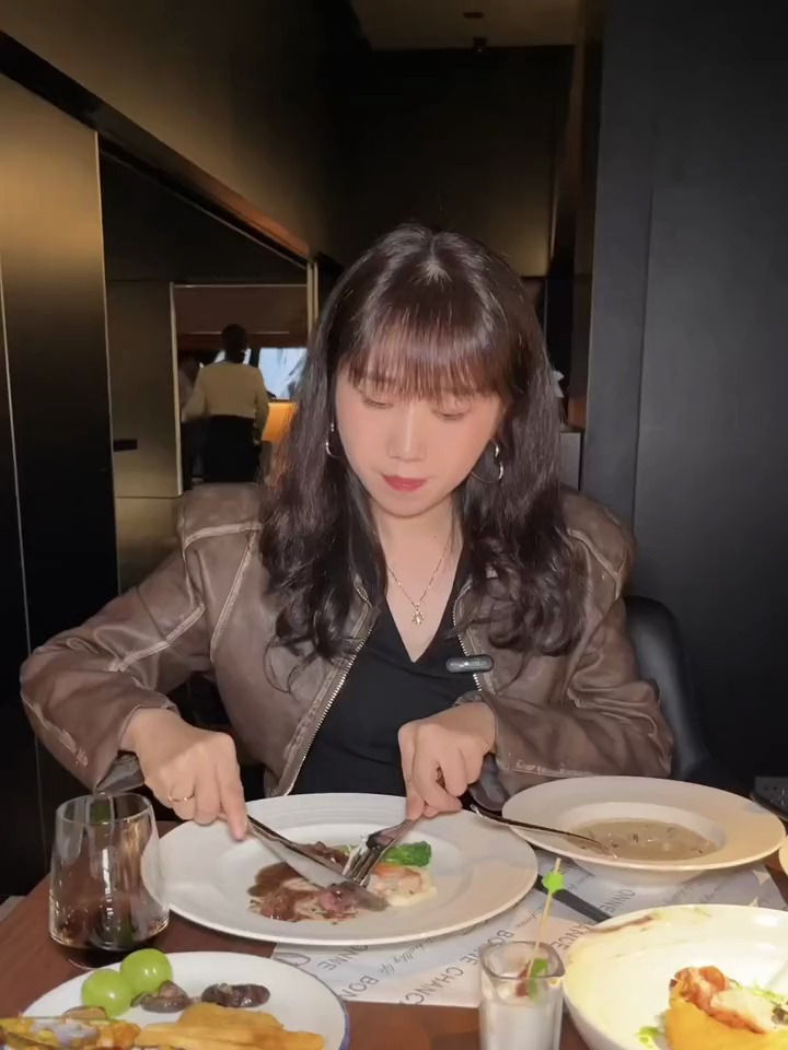 和爱的人来一场烛光晚餐吧 氛围感餐厅打卡