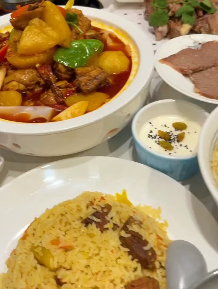 西北菜一定要来吃手抓羊肉,简直太过瘾啦